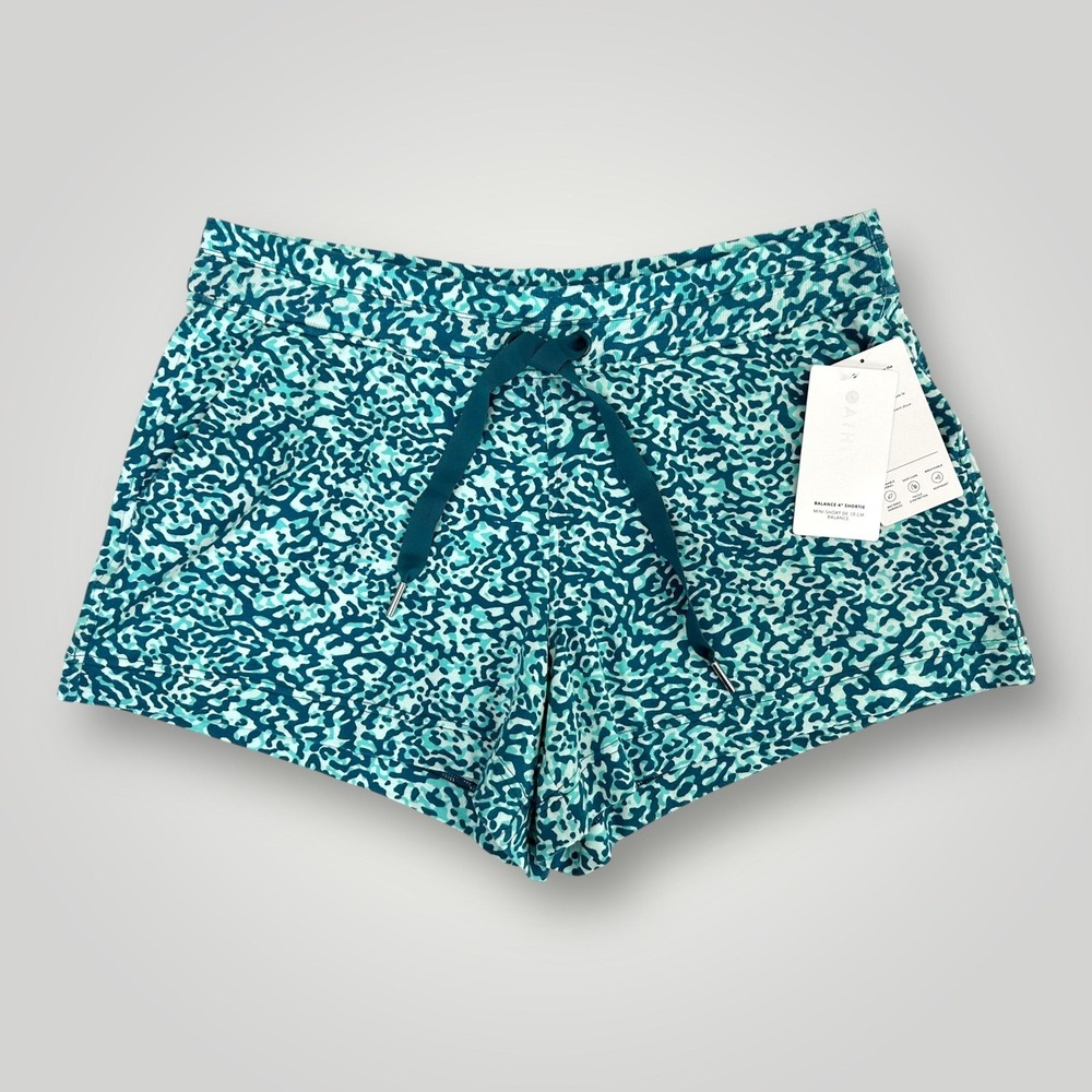 Athleta Balance 4" Shortie Shorts Womens XL Animal Print Modal Spandex Yoga NEW